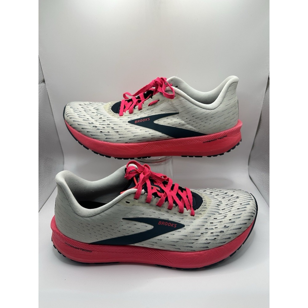Size 11.5 - Brooks Hyperion Tempo Ice Flow Pink W